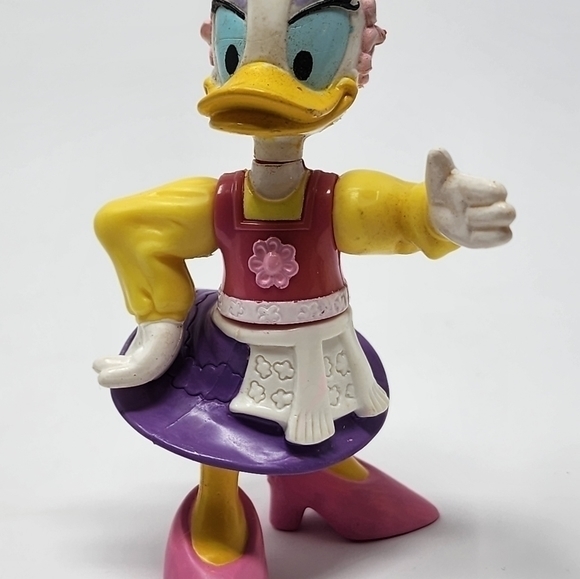 Lot of 5 Toys 1Daisy Duck 1Burger King Frisbee 1Bed 1Clippers 1Gage - Picture 7 of 11